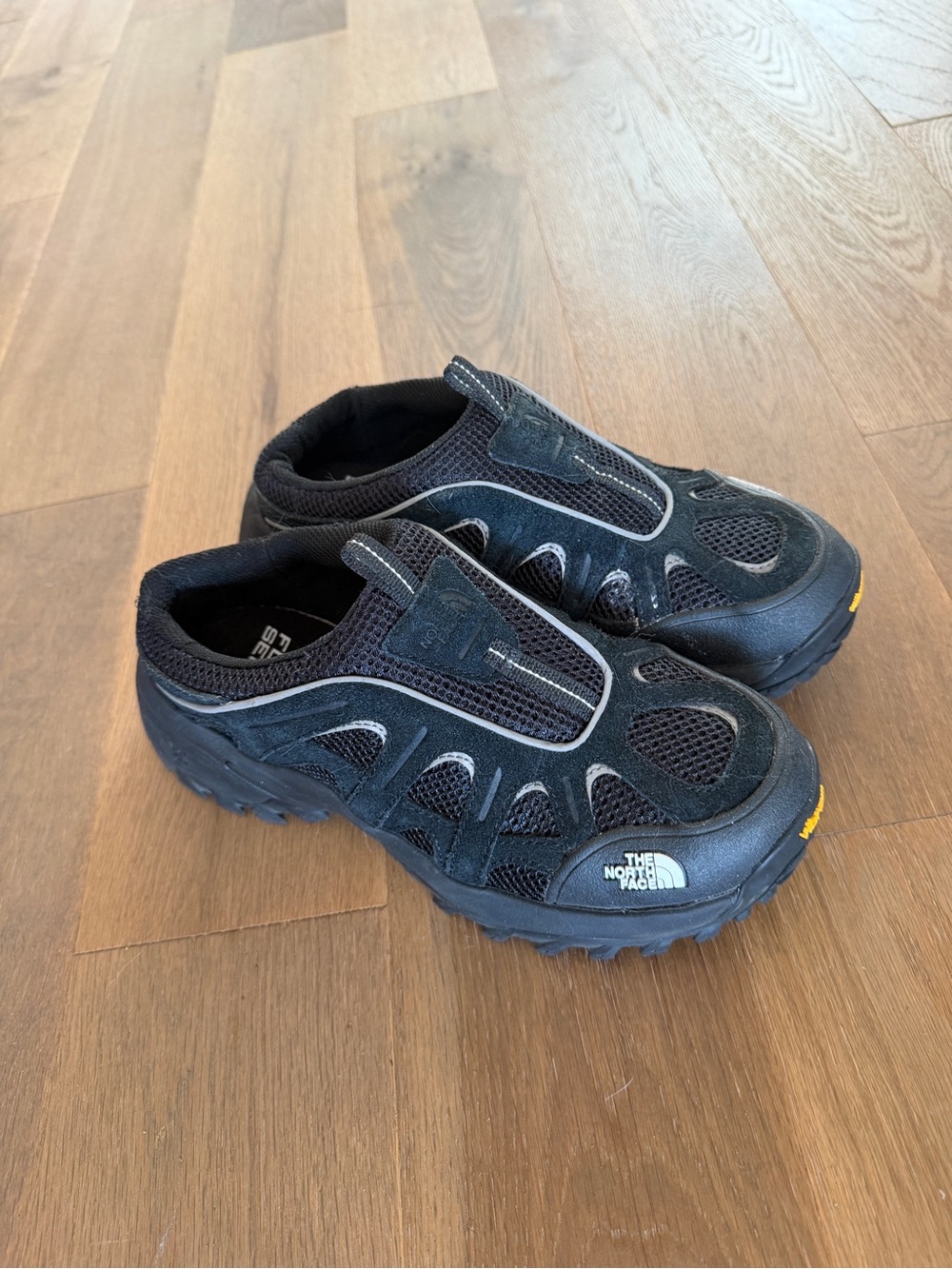 The North Face Hedgehog RVST Mule- Men’s 6.5 / Womens 8